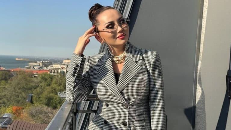 Баян Алагузова предложила узаконить в стране двоемужество