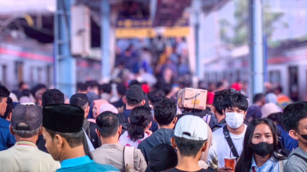 коллаж kursiv.media, бильд-редактор: Милош Муратовский