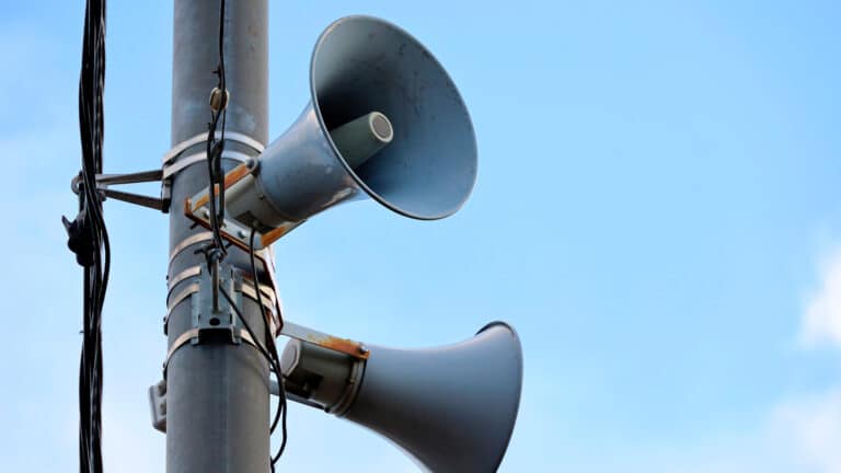 Чиновников в Алматы приговорили за неработающие системы оповещения