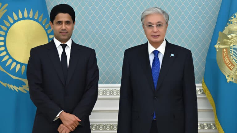 Токаев обсудил реформу футбольных клубов с главой ПСЖ