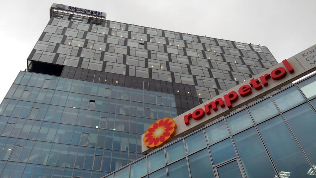 Европейскую «дочку» «КазМунайГаза» приватизируют, shutterstock, бильд-редактор: Адэлина Мамедова