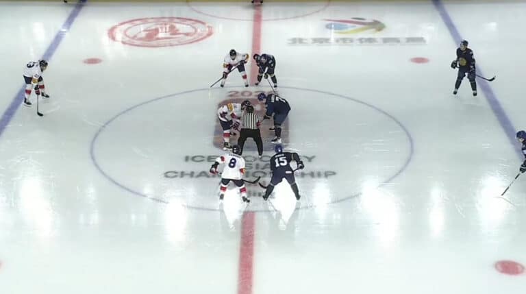 Хет-трик Степаненко принес Казахстану победу на старте чемпионата Азии