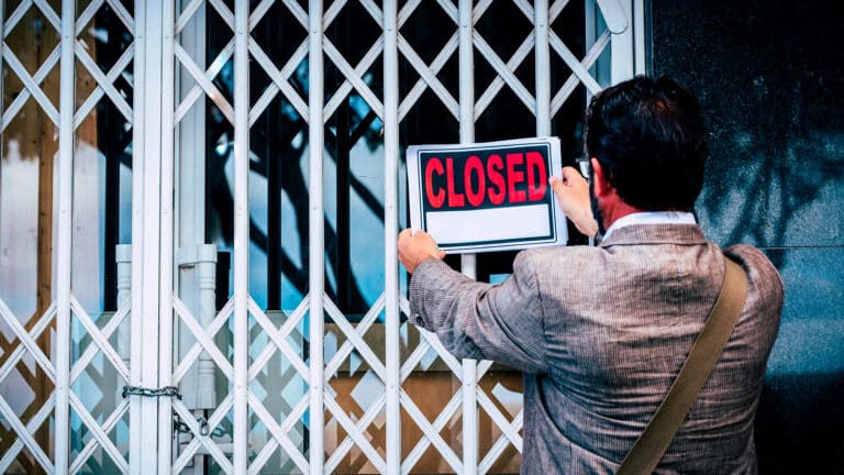 Действительно ли в Алматы массово закрываются кафе и рестораны