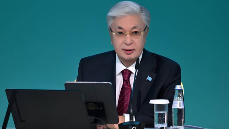 Токаев предложил референдум по поправкам в Конституцию