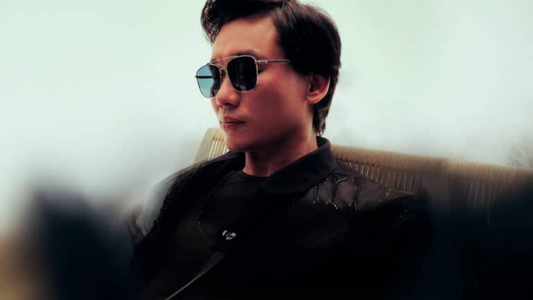 Студентка МГИМО начала учить казахский язык после песен Кайрата Нуртаса