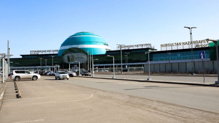 Правительство ищет нового инвестора для аэропорта Астаны