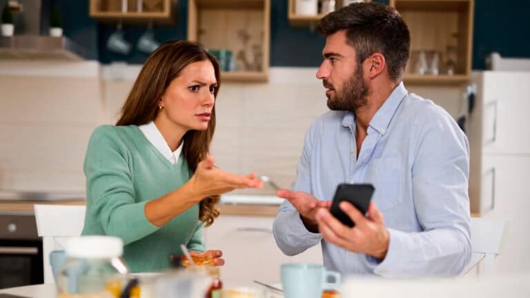 В Турции лайки в соцсетях официально могут стать поводом для развода