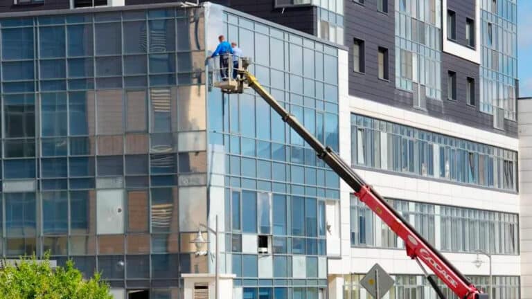 КТК приостановил отгрузку казахстанской нефти после атаки БПЛА