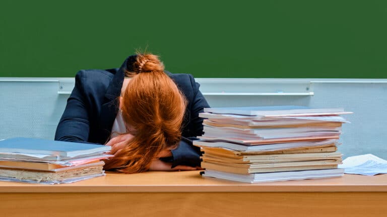 Частная школа в Алматы на грани закрытия из-за долгов и массового увольнения учителей