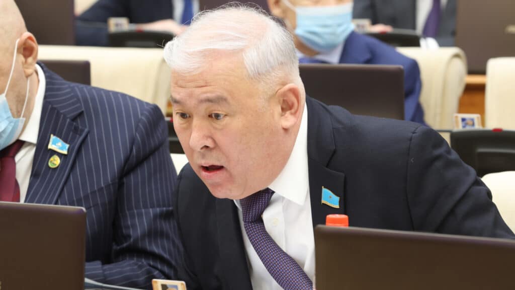 Союз судей отреагировал на заявление Абенова по изменению их статуса