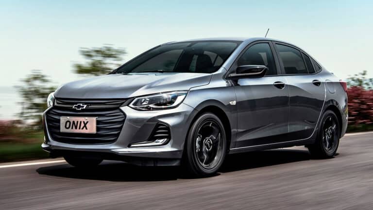 Chevrolet Onix почти догнал Kia Sportage по продажам новых авто в Казахстане