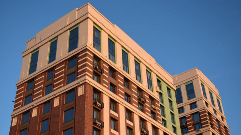 Конец «резиновым» квартирам: в Казахстане изменили правила прописки