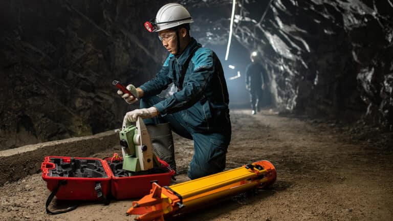 Миллионер из Forbes будет искать золото на новом участке в Казахстане