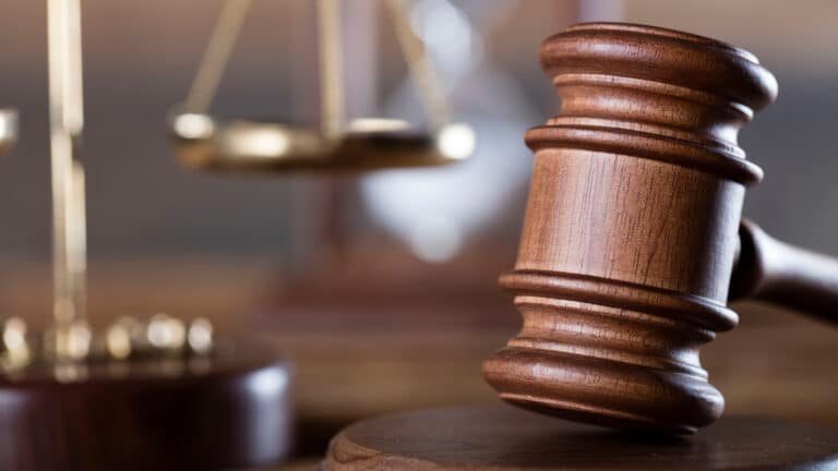 Суд смягчил блогерше Takitok наказание за обман с благотворительностью