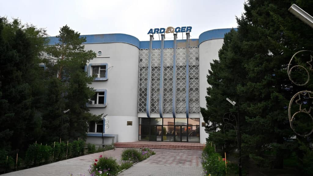 Два чиновника стали директорами мукомольного комбината миллионера из Forbes, 2gis.kz, бильд-редактор: Адэлина Мамедова