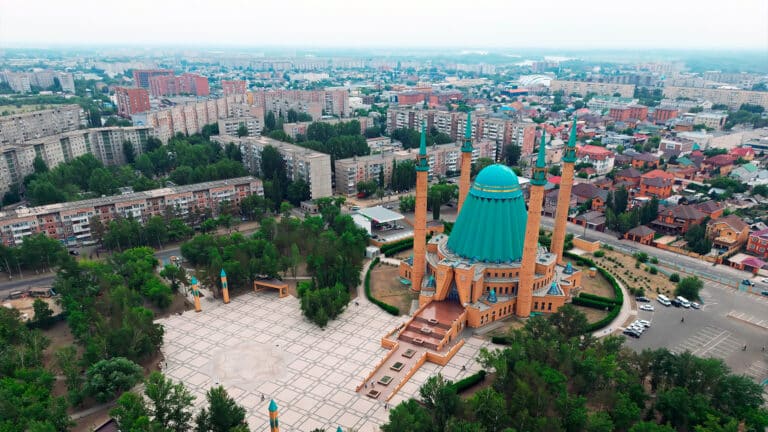 Казахстанцы уезжают из Северо-Казахстанской области