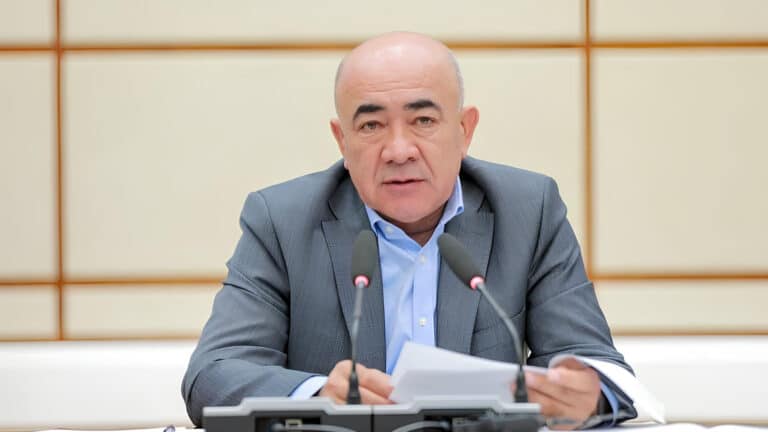 Узбекский чиновник связал рост онкологии с тем, что женщины перестали печь хлеб