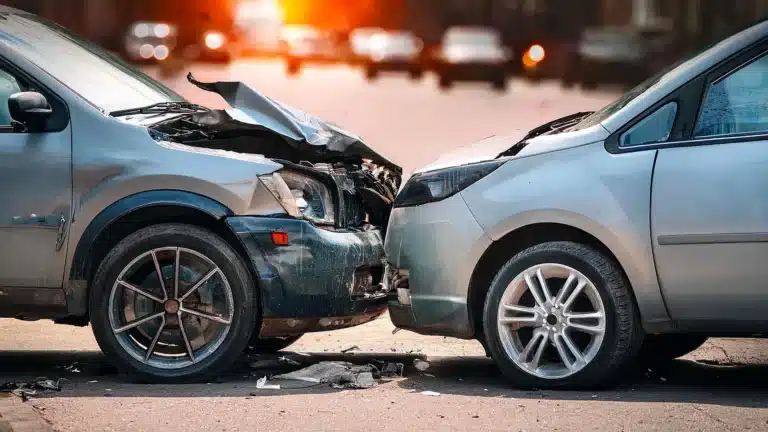 В области Абай участники дорожного движения остановятся на несколько секунд