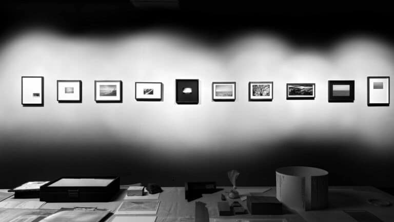 Работы о Байконуре и техногенных ландшафтах стали частью новой выставки в Алматы