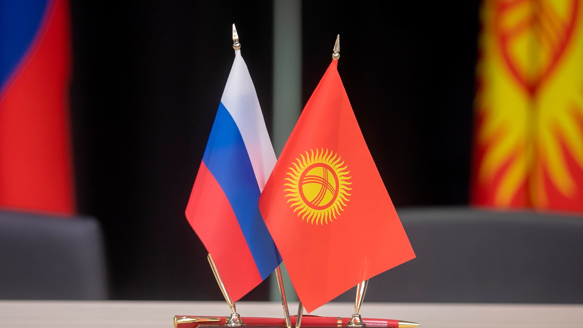 Власти Кыргызстана признали культурную близость к России