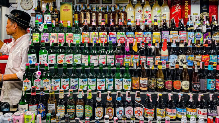 Таиланд отменяет дневной запрет на продажу алкоголя после критики туристов