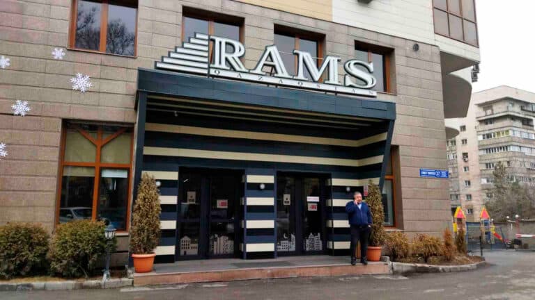 Скандал за скандалом: что известно о застройщике RAMS, который отказался от 40-этажки