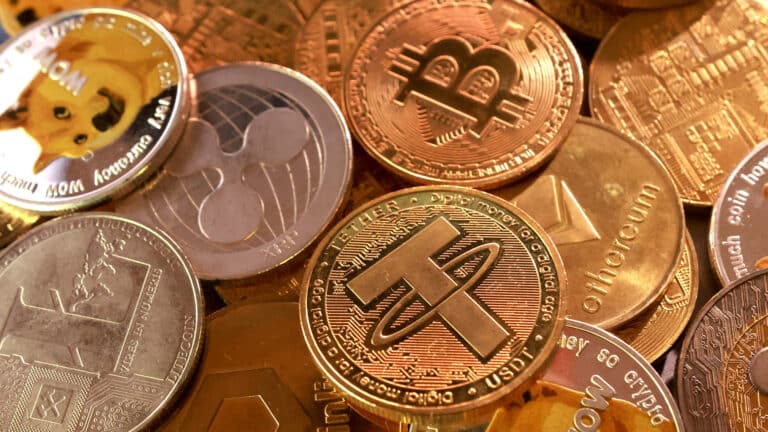 Токаев подписал закон, разрешающий оборот криптовалют по всей стране