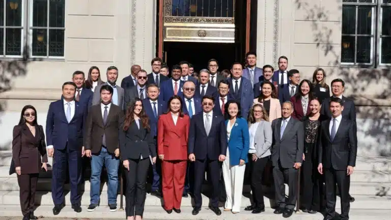 OpenAI, NVIDIA, Boeing, John Deere: елге қандай америкалық компаниялар келеді?