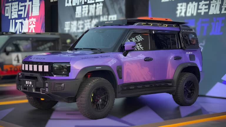 Chery показала обновленный Jetour Traveller 2026 — теперь он едет тише и дальше