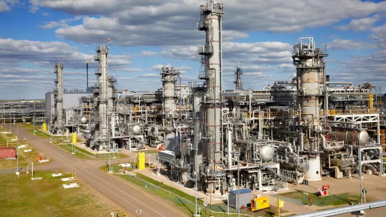 «КазМунайГаз» опроверг слухи о выкупе доли «Лукойла» в Карачаганаке