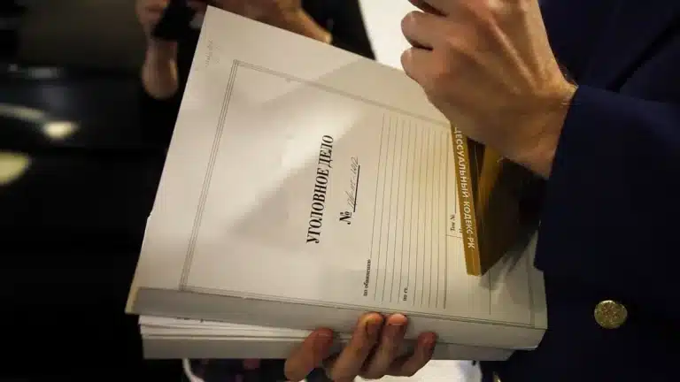 На сотрудников акимата ЗКО завели уголовное дело после изнасилования ребенка