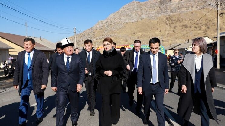 Ош қаласында үлкен көшеге Абай Құнанбайұлының есімі берілді