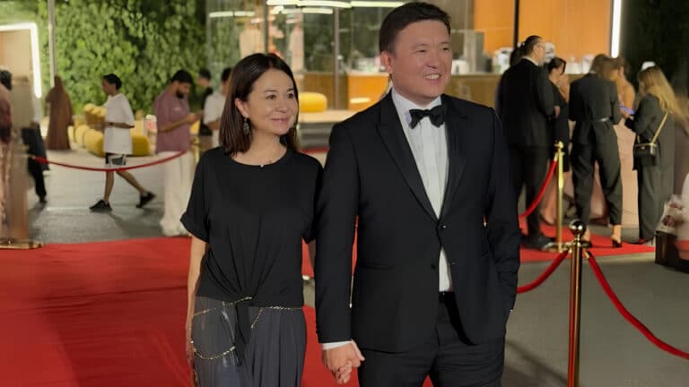 Дана Орманбаева, разыскиваемая Интерполом, посетила престижный фестиваль в Дубае