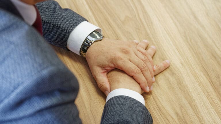 В Казахстане появятся категории госслужащих