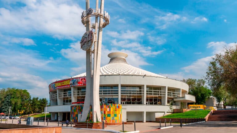 В Алматы полностью обновят здание цирка