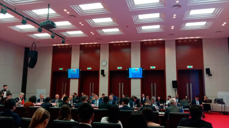 Китай готовится стать крупнейшим инвестором Казахстана