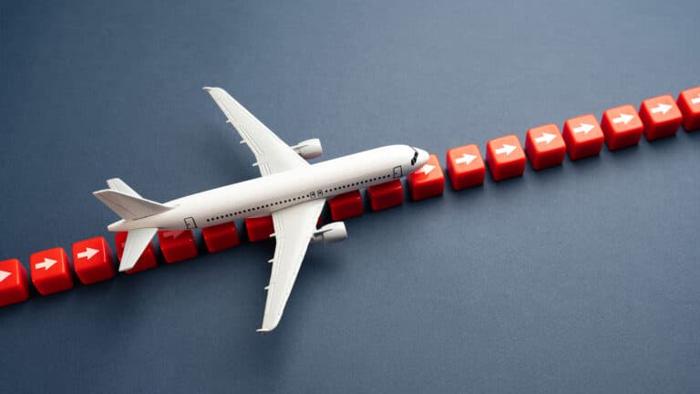 Авиабилеты в Казахстане подорожали более чем на 20% – компании зарабатывают миллиарды