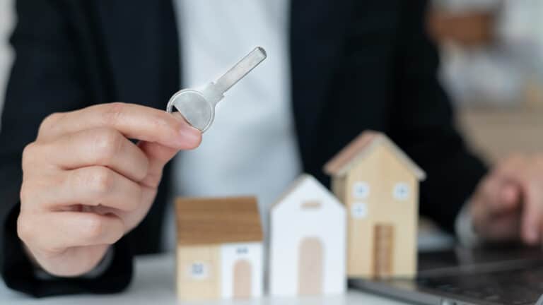 Услуги риелторов в Казахстане могут подорожать на 200 тысяч тенге