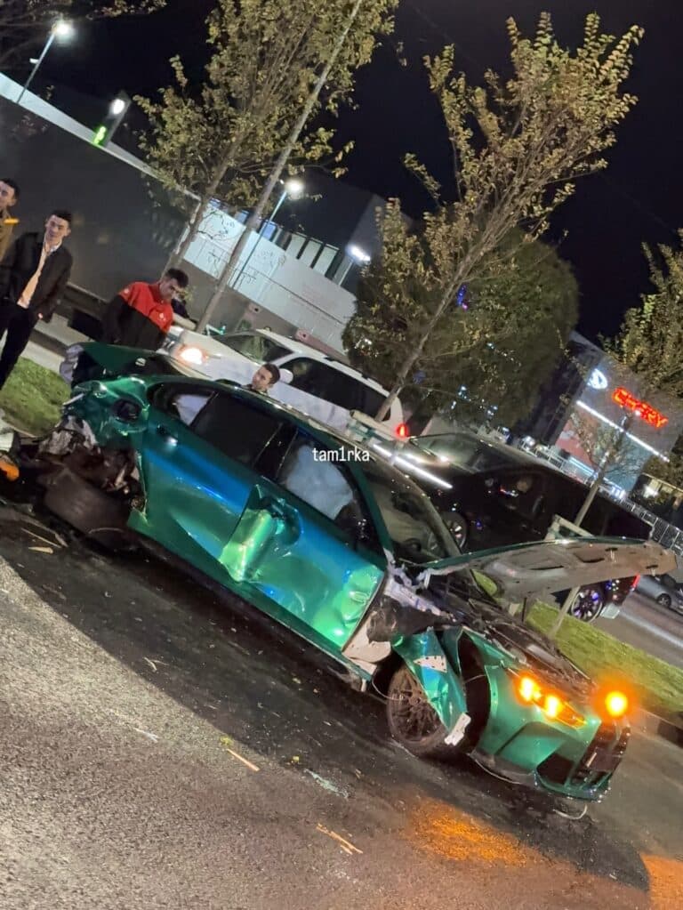 BMW спровоцировало массовую аварию в Алматы