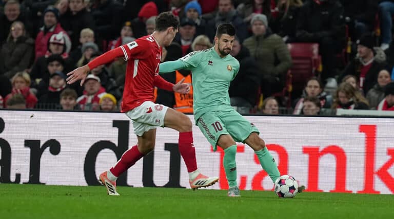 Кайратовец Громыко забил в Копенгагене Шмейхелю, Беларусь не проиграла Дании