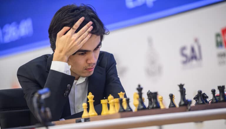 Вслед за лидером мировых шахмат Карлсеном Кубок мира завоевал Джавохир Синдаров