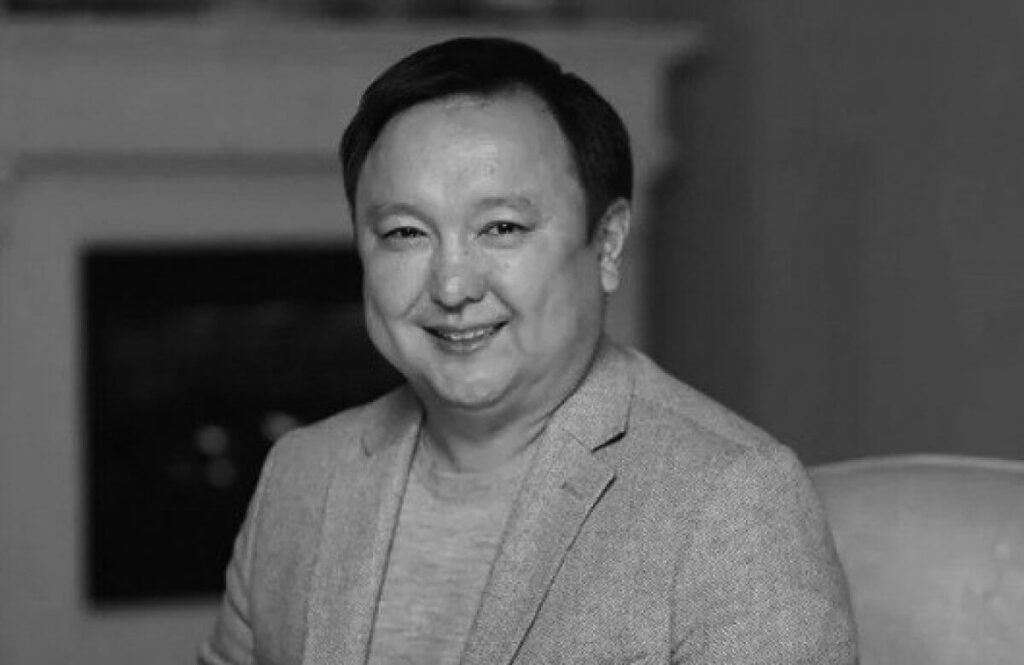 «Зауытта жүр»: Арман Дүйсеновтың әйелі күйеуінің қалай қайтыс болғанын айтты