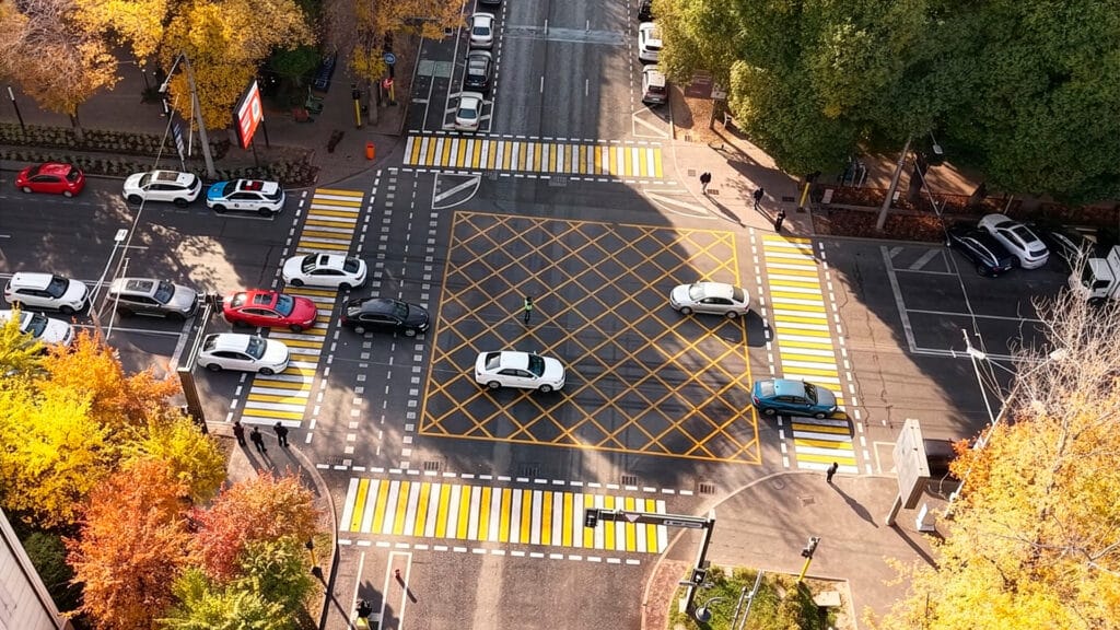 Алматинцы отреагировали на грядущие штрафы за «вафельную» разметку