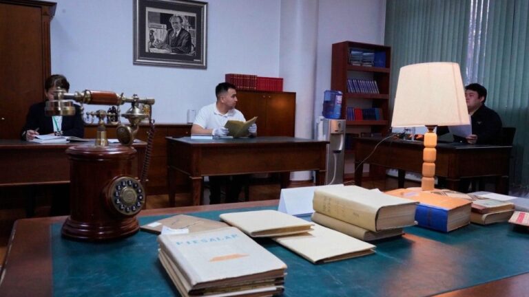 Әуезов кабинеті жабылған жоқ