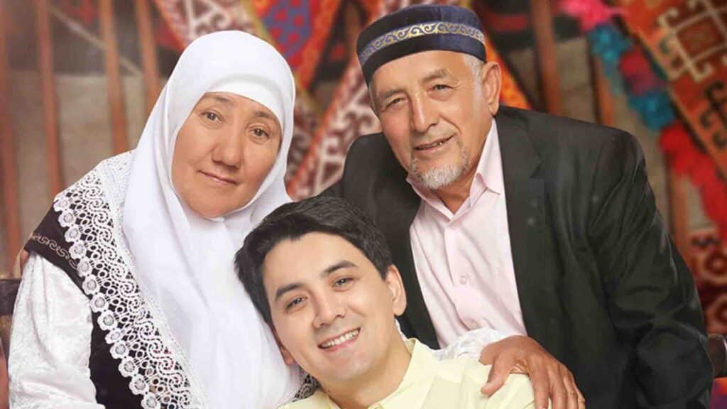 «Үзіліске шыққан балалардың бәрінің қаламын үйге алып келетін еді» / фото: agugai.kz