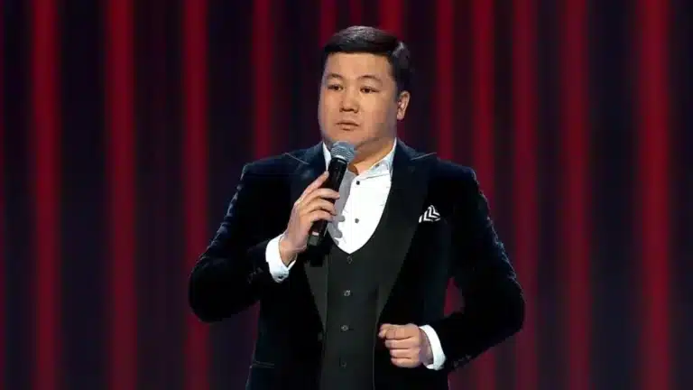 Тұрсынбек Қабатов балаларын блоктағанын жоққа шығарды