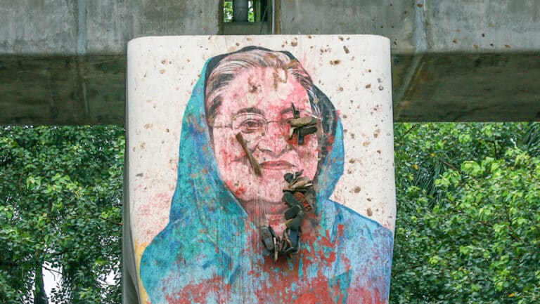 Бангладештің бұрынғы премьер-министрі өлім жазасына кесілді