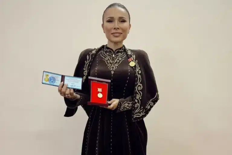Әнші Луинаға Қырғызстанның мәдениет үздігі атағы берілді