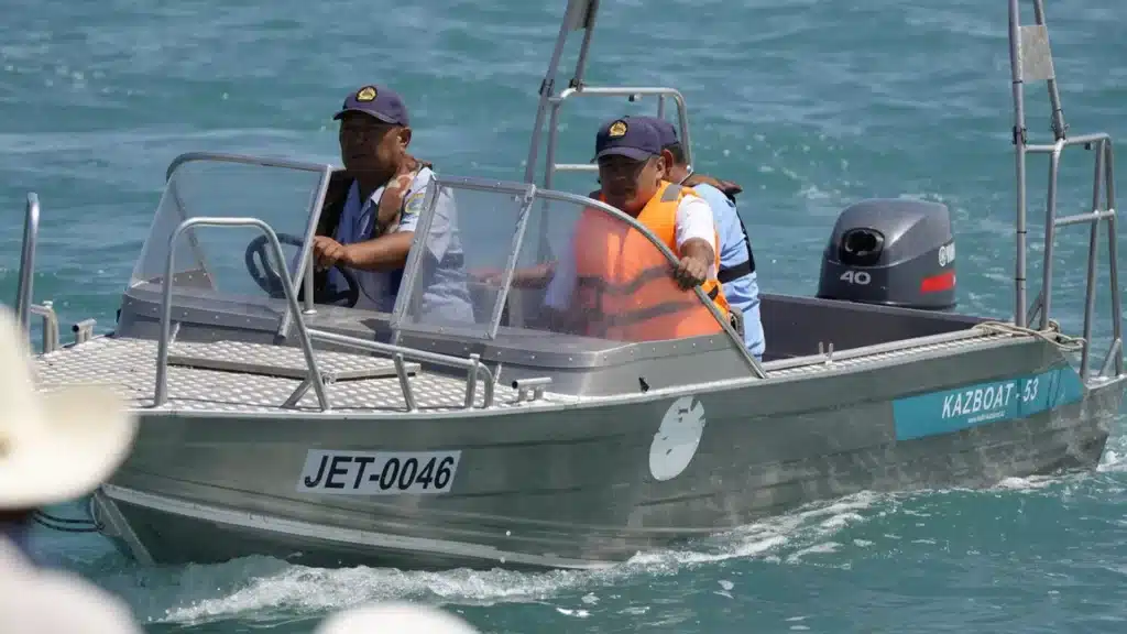 Алакөлде күн сайын 20 мың адам демалады/фото: Үкіметтің баспасөз қызметі