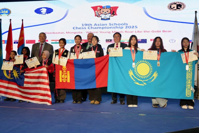 Юные шахматисты из Казахстана взяли 10 золотых медалей на ЧА в Монголии
